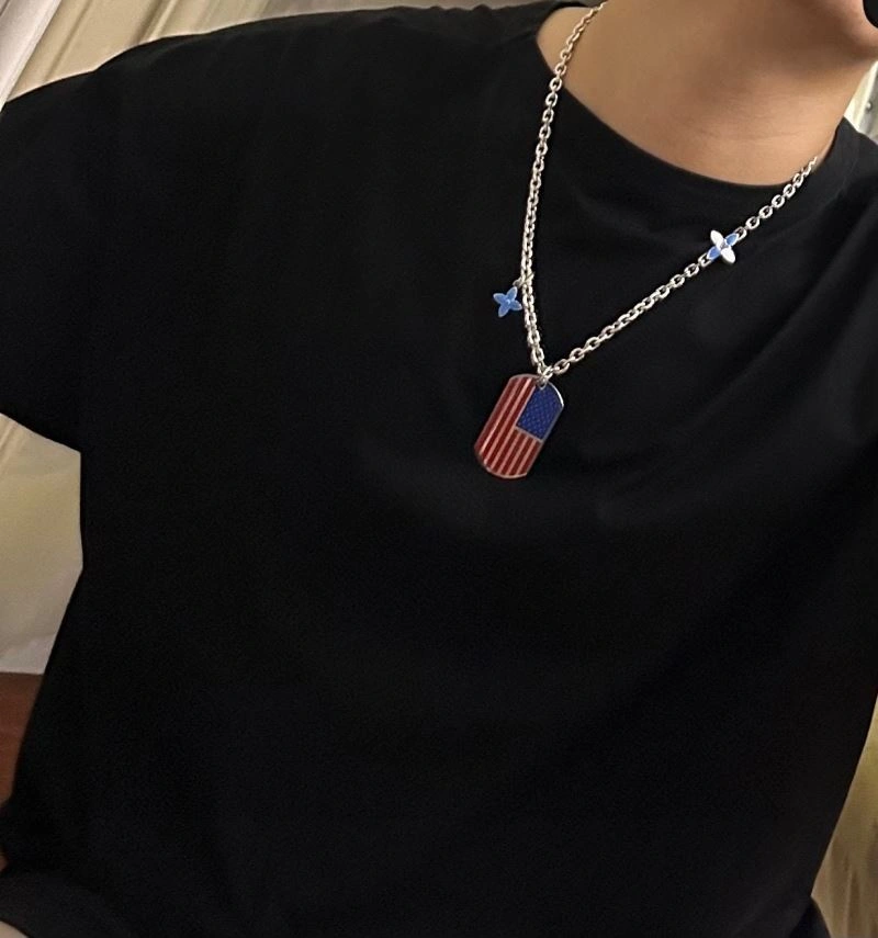 Functional LX Necklaces 311518