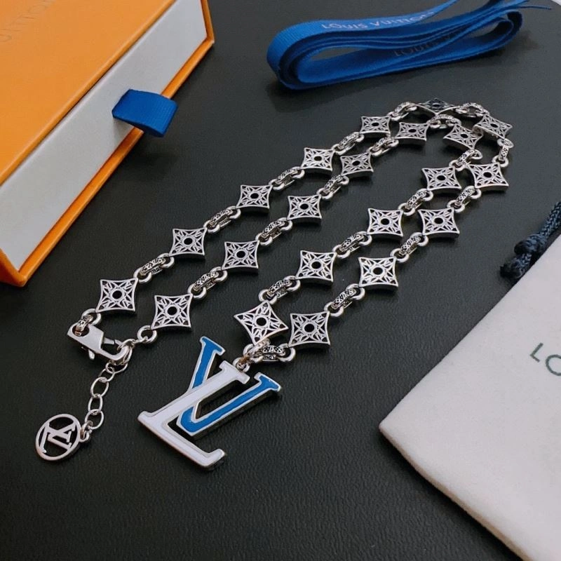 Fashionable LX Necklaces 311516