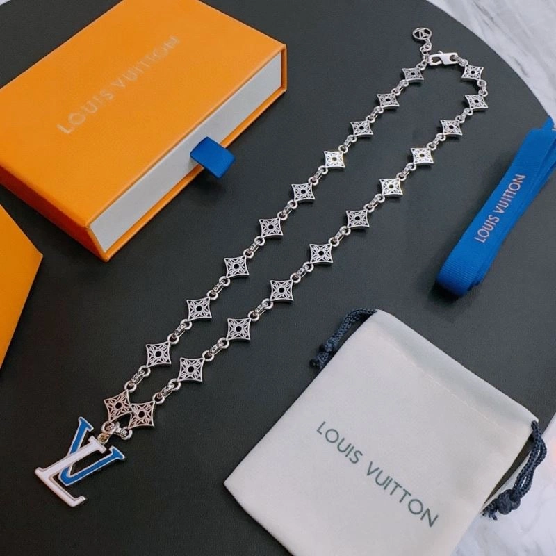 Fashionable LX Necklaces 311516