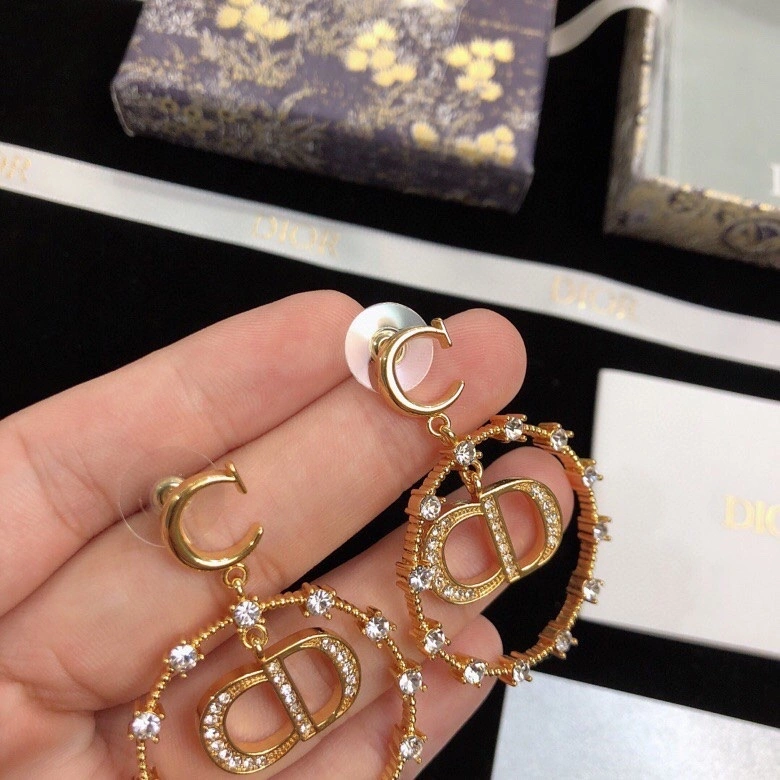 HighQuality Christian Dxxr Earrings 295379