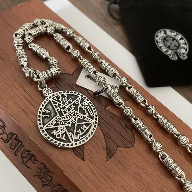 Durable Chrxmx Hxxrts Necklaces 301015