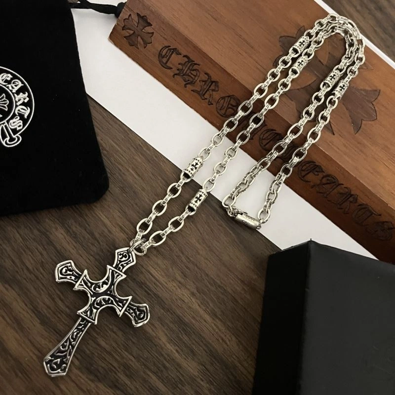 Resilient Chrxmx Hxxrts Necklaces 300994
