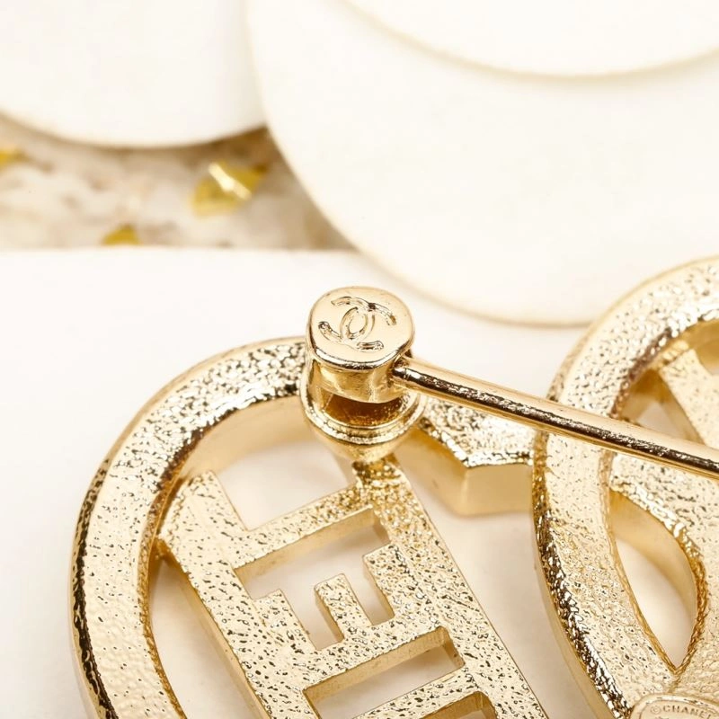 Chxnxl Brooches Vibrant 292801