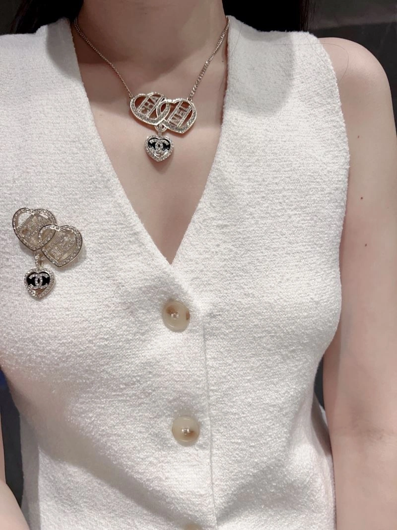 Chxnxl Brooches Vibrant 292801