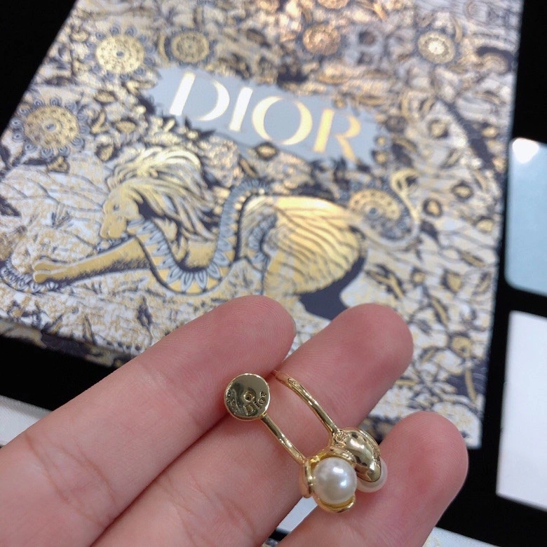WellDesigned Christian Dxxr Earrings 295372
