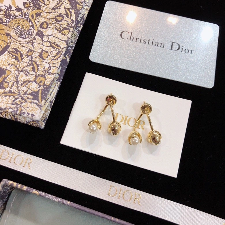 WellDesigned Christian Dxxr Earrings 295372