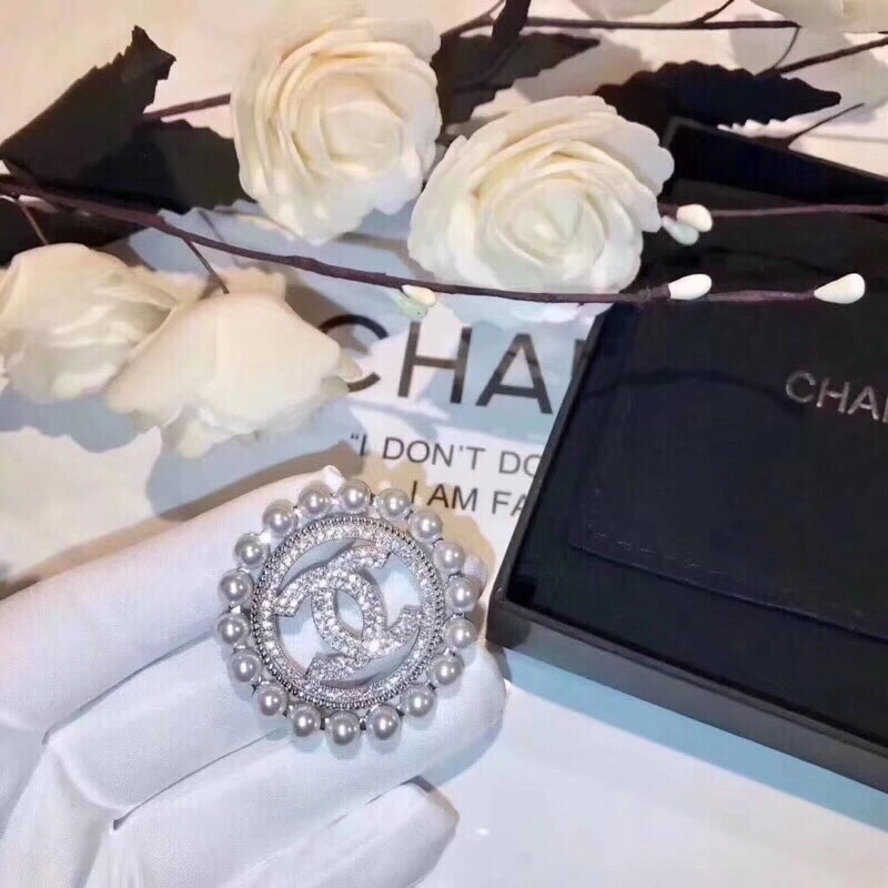 Sophisticated Chxnxl Brooches 292802