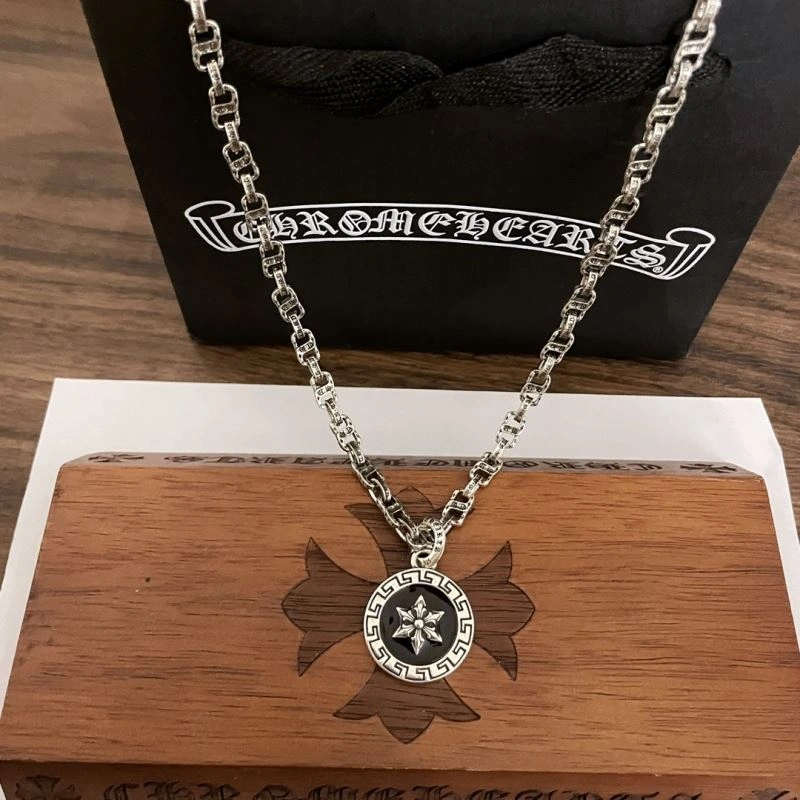 Chrxmx Hxxrts Necklaces Breathable 300963