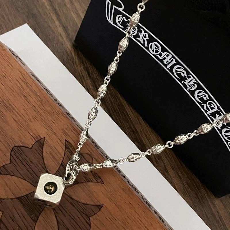 Comfortable Chrxmx Hxxrts Necklaces 300959