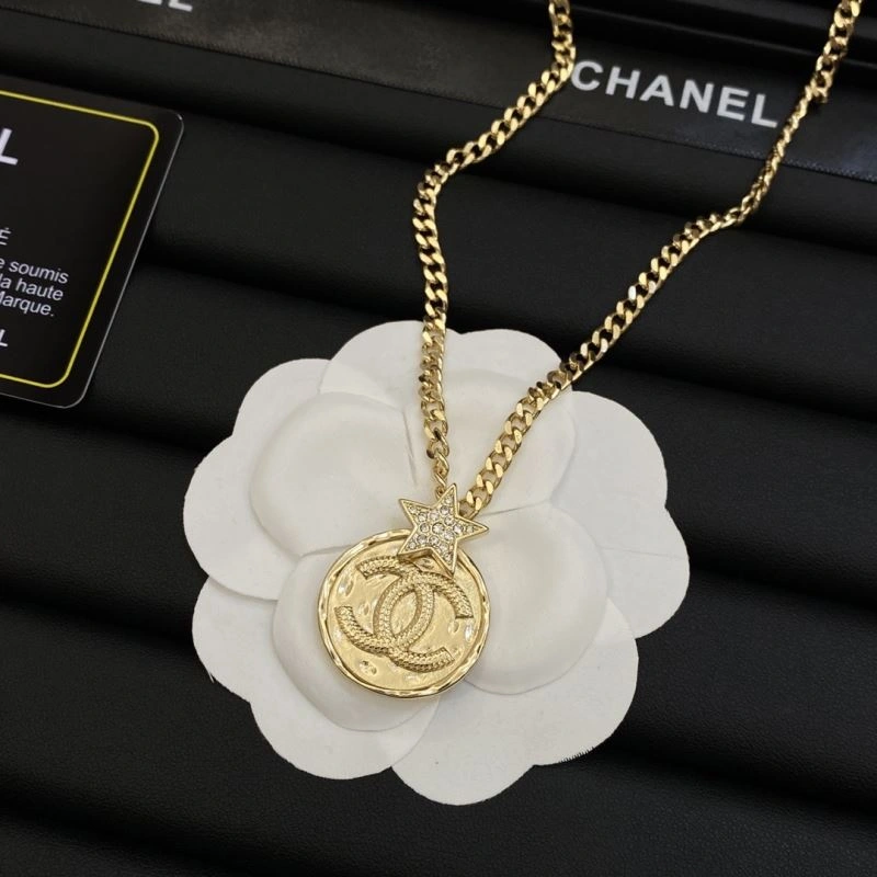 Timeless Chxnxl Brooches 292798