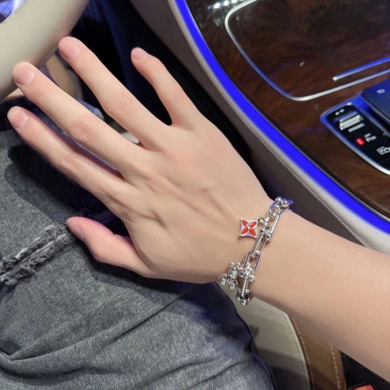 Comfortable LX Bracelets 311968