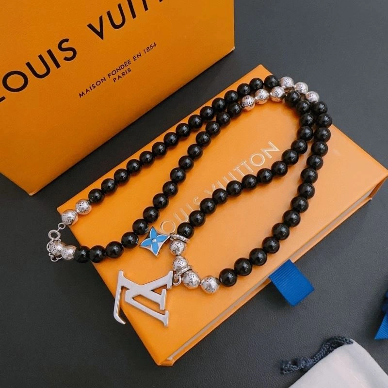 Refined LX Necklaces 311511