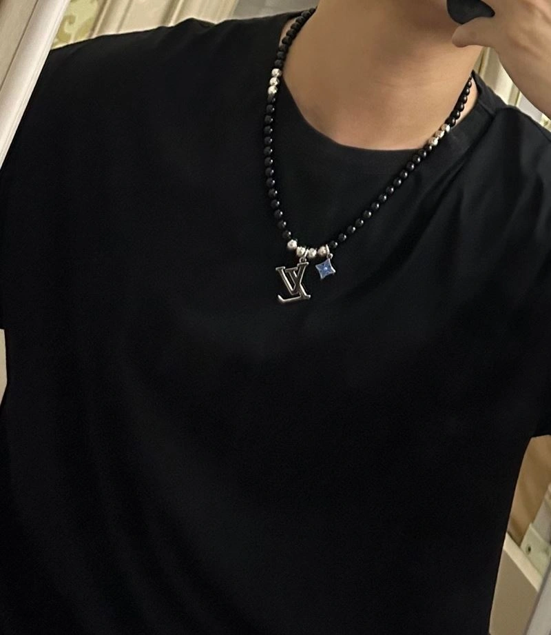 Refined LX Necklaces 311511