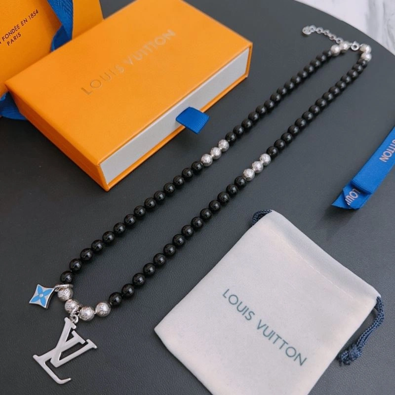 Refined LX Necklaces 311511