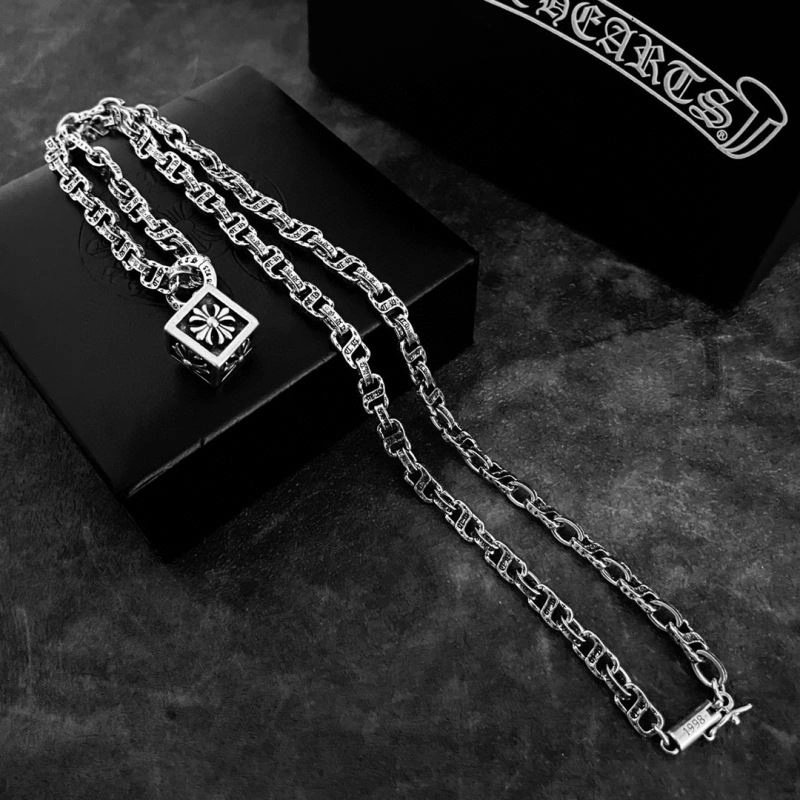 Fashionable Chrxmx Hxxrts Necklaces 300971
