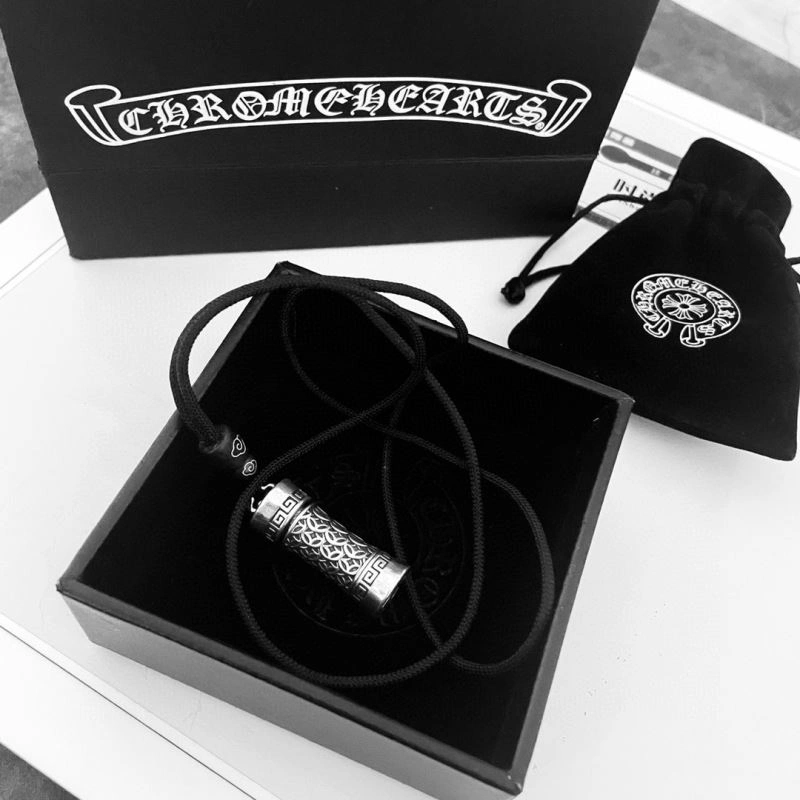 Chrxmx Hxxrts Necklaces ModernLook 300960