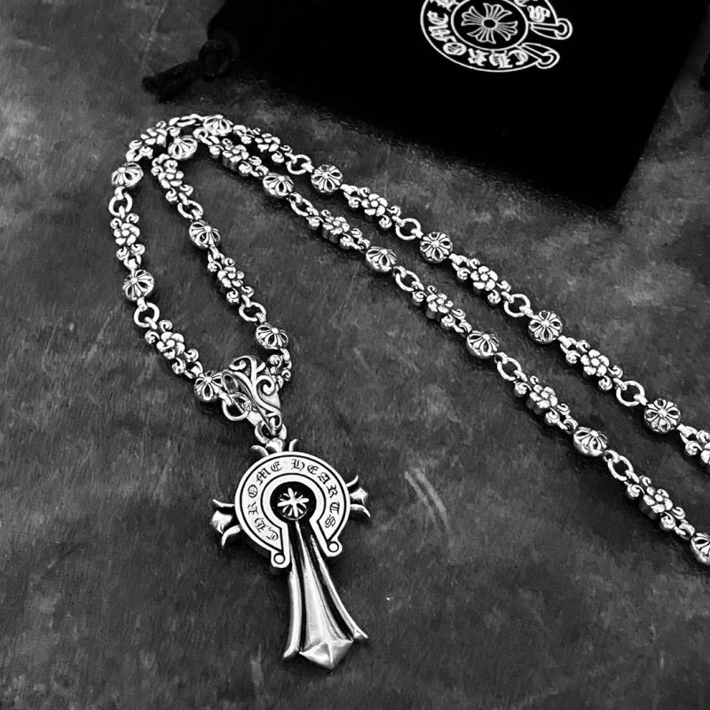 NewStyle Chrxmx Hxxrts Necklaces 300977