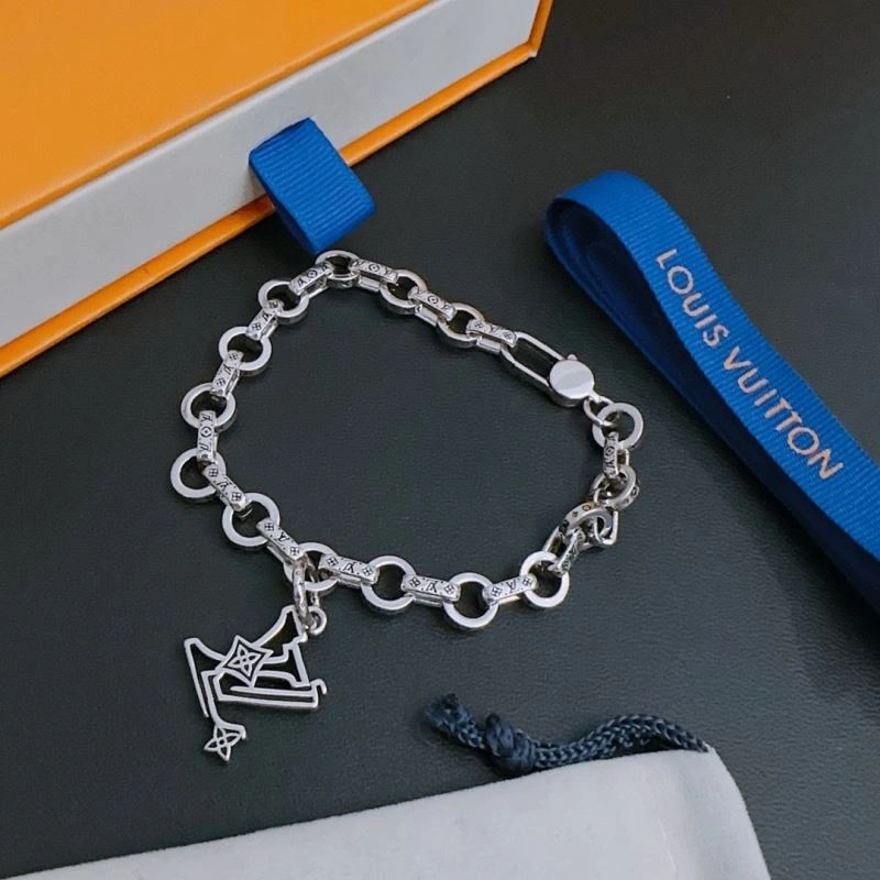 StreetReady LX Bracelets 311964