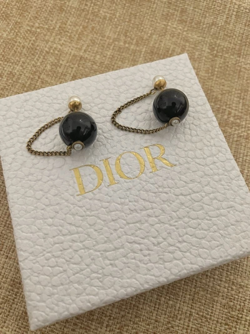 Christian Dxxr Earrings Modern 295362