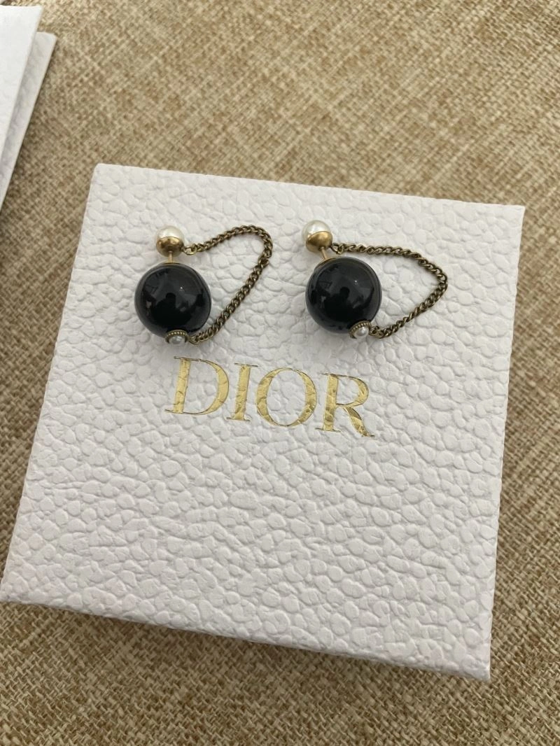 Christian Dxxr Earrings Modern 295362