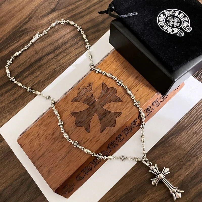 NewStyle Chrxmx Hxxrts Necklaces 301029
