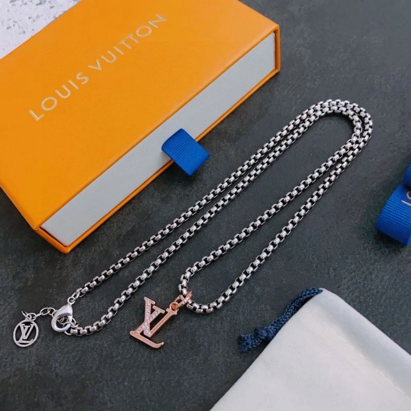 Fashionable LX Necklaces 311501