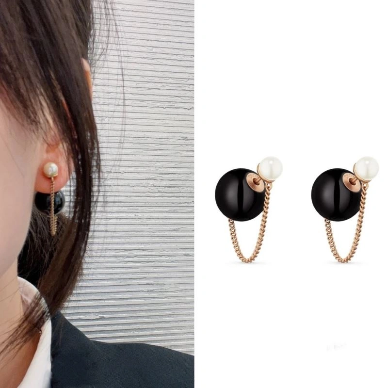 Christian Dxxr Earrings Cozy 295367