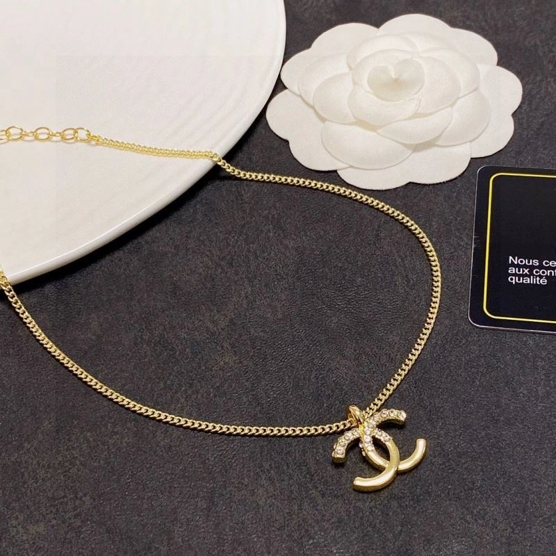 Flexible Chxnxl Brooches 292777