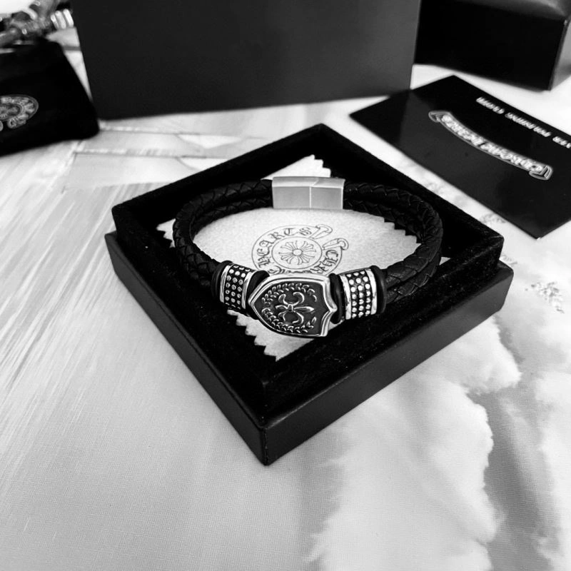WellDesigned Chrxmx Hxxrts Bracelets 301442