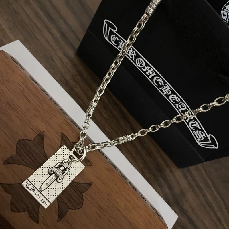 NewStyle Chrxmx Hxxrts Necklaces 300980