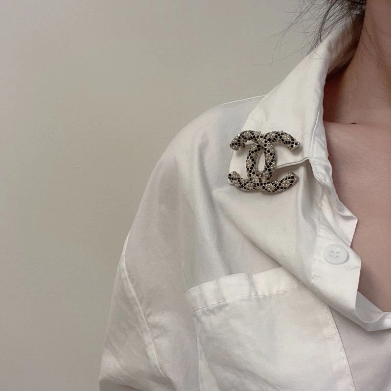 GoodFit Chxnxl Brooches 292769