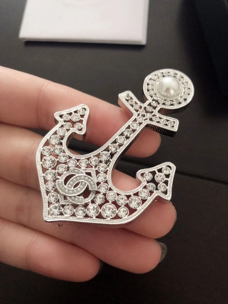 Chxnxl Brooches GoAnywhere 292752