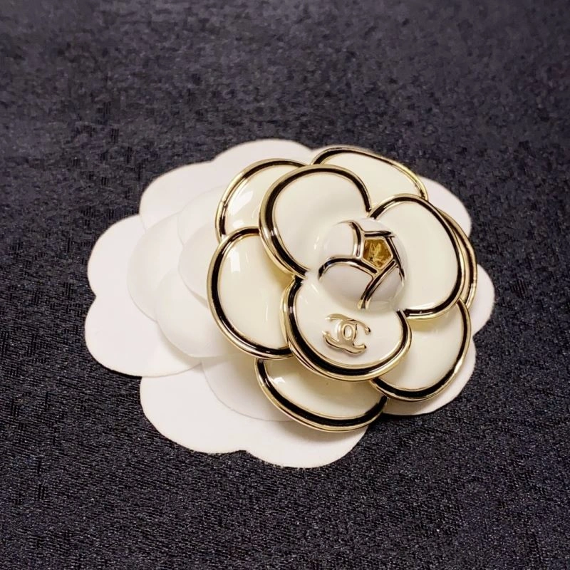 Chxnxl Brooches Cozy 292740