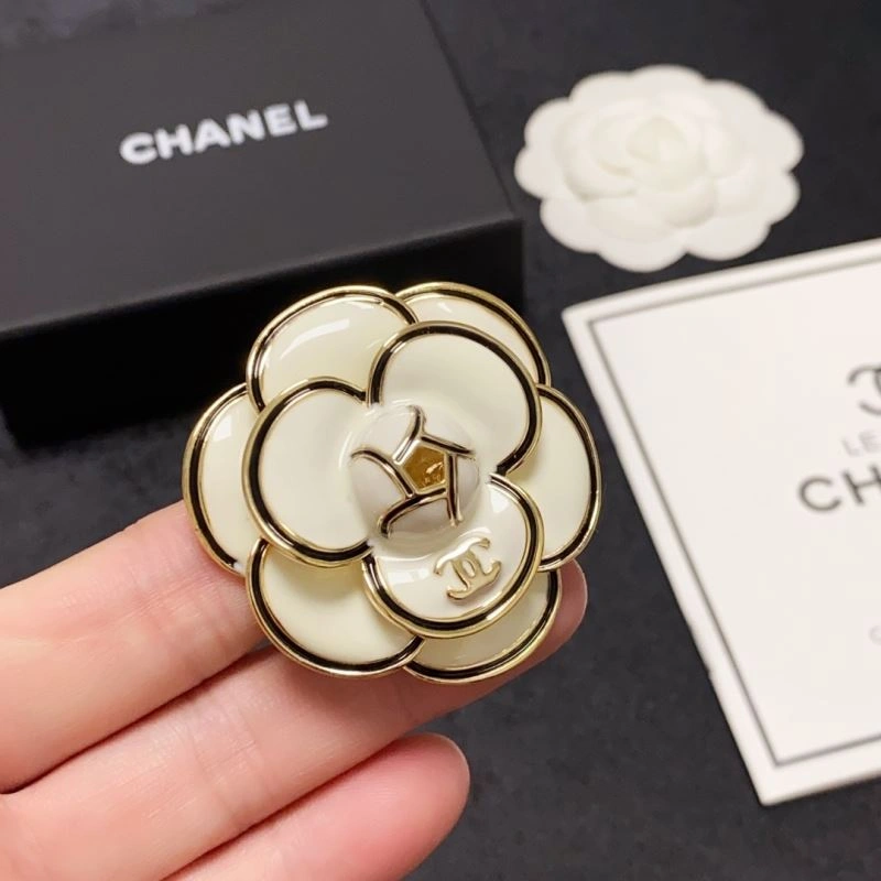 Chxnxl Brooches Cozy 292740