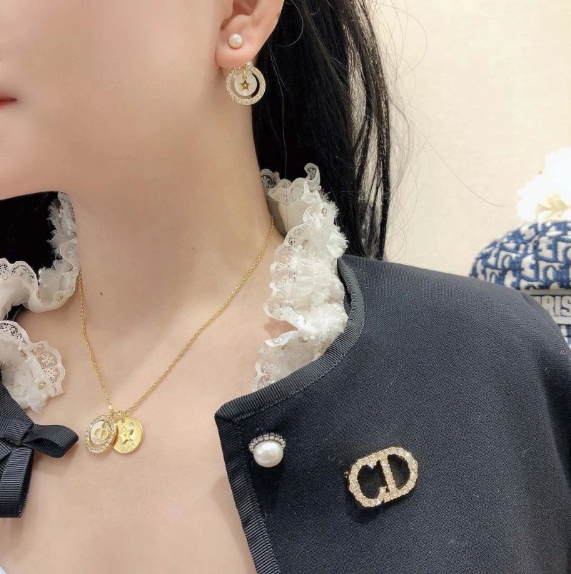 Christian Dxxr Necklaces Cozy 295109