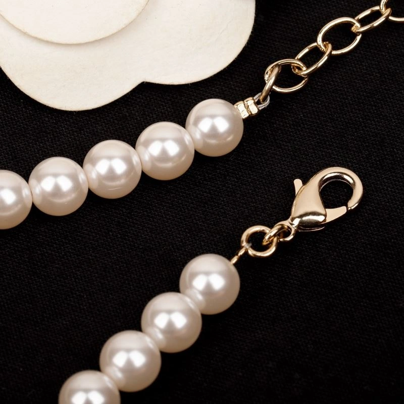 Fashionable Chxnxl Brooches 292735