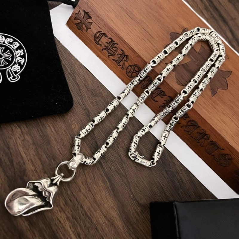 Lightweight Chrxmx Hxxrts Necklaces 300937