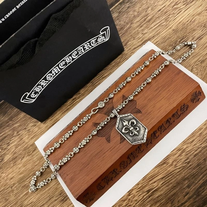 Sleek Chrxmx Hxxrts Necklaces 300942