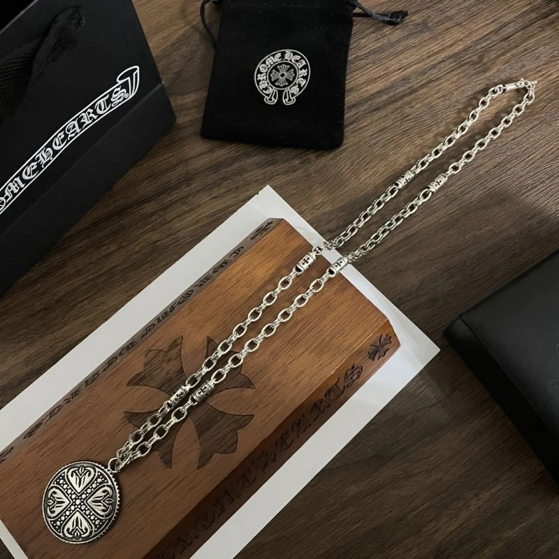 GoAnywhere Chrxmx Hxxrts Necklaces 300931