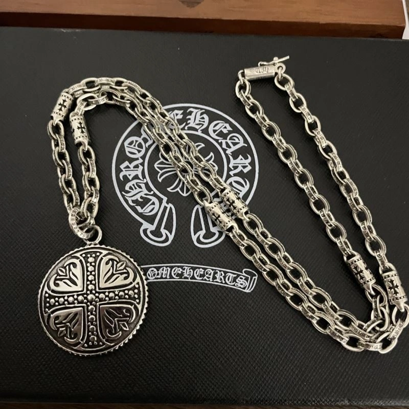 GoAnywhere Chrxmx Hxxrts Necklaces 300931