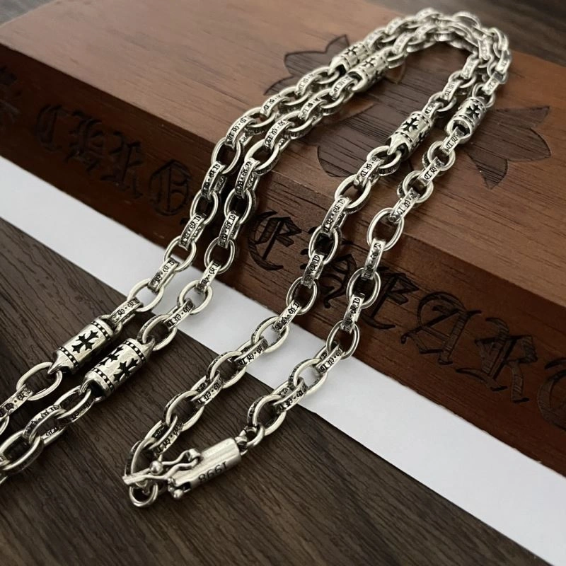 GoAnywhere Chrxmx Hxxrts Necklaces 300931