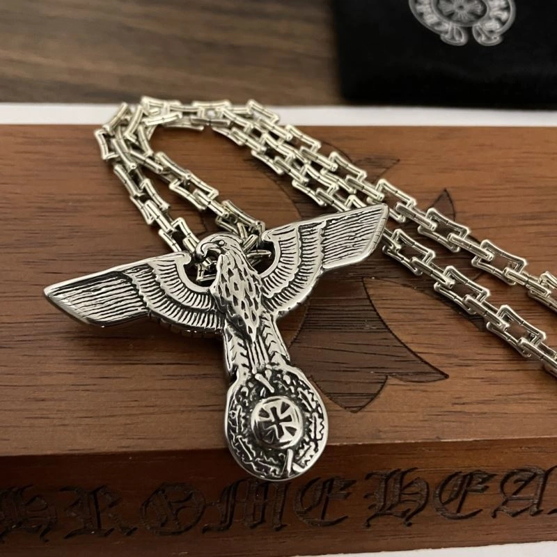 Compact Chrxmx Hxxrts Necklaces 300930
