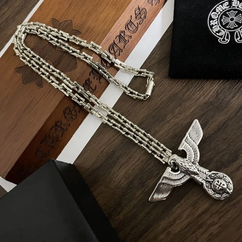 Compact Chrxmx Hxxrts Necklaces 300930