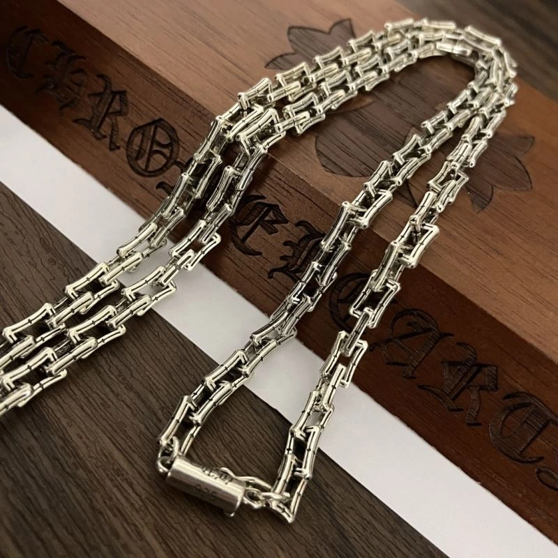 Compact Chrxmx Hxxrts Necklaces 300930
