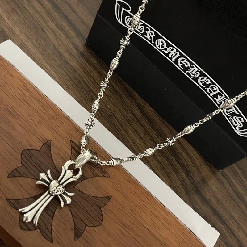Soft Chrxmx Hxxrts Necklaces 300913
