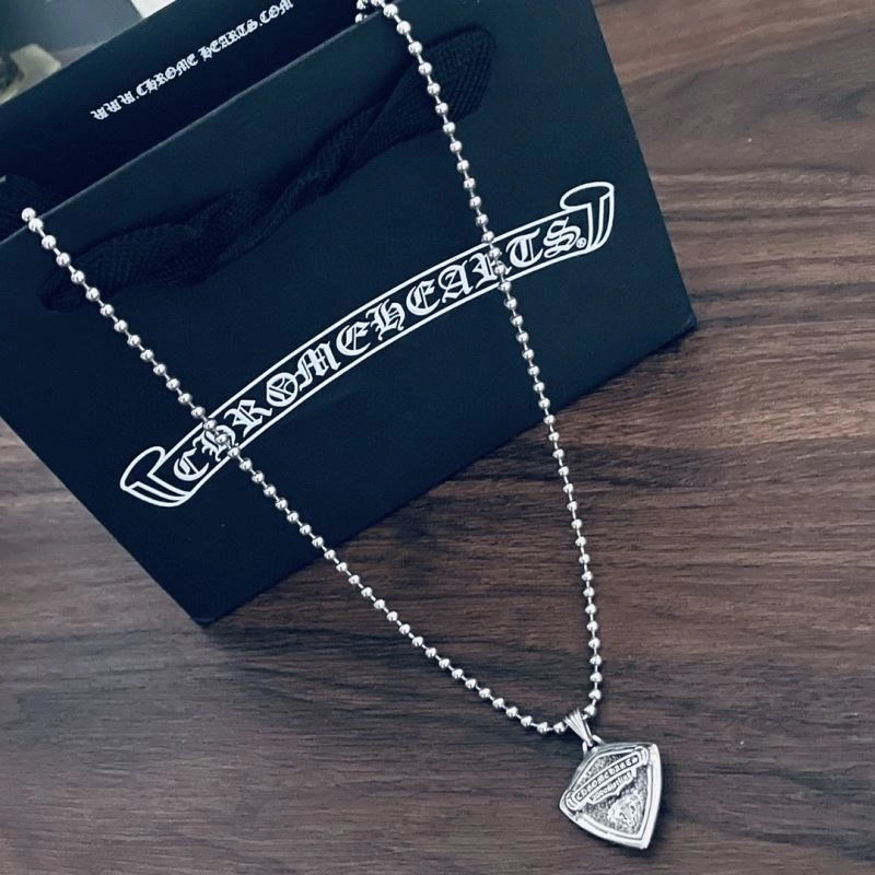 Chrxmx Hxxrts Necklaces Refined 300922