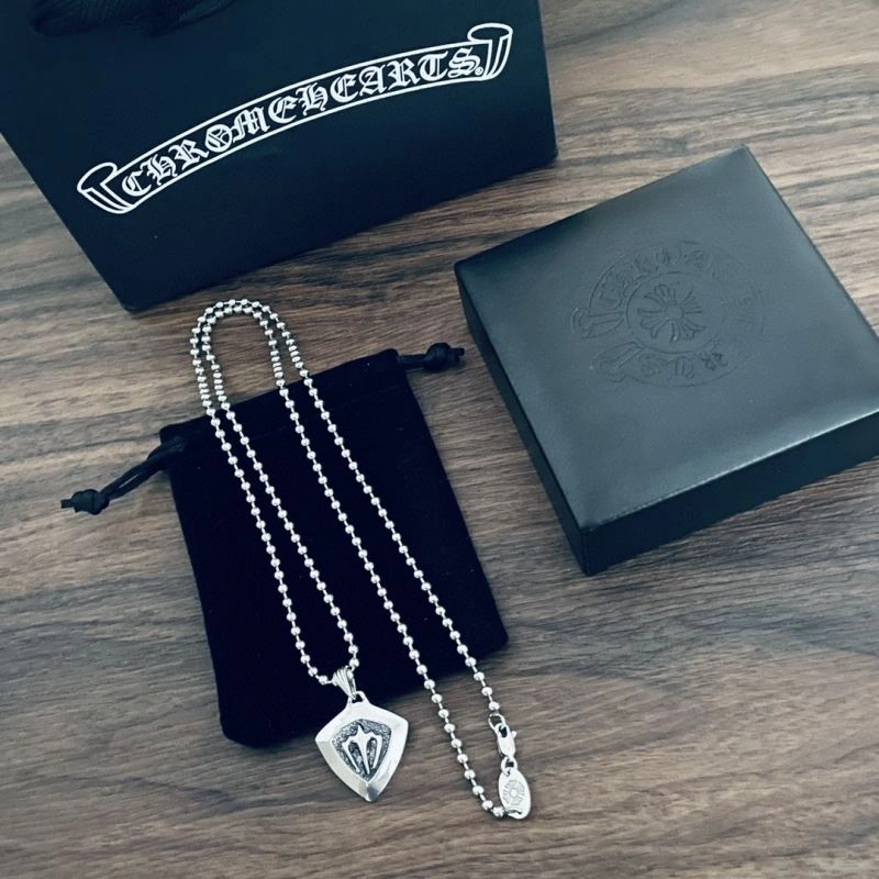 Chrxmx Hxxrts Necklaces Refined 300922