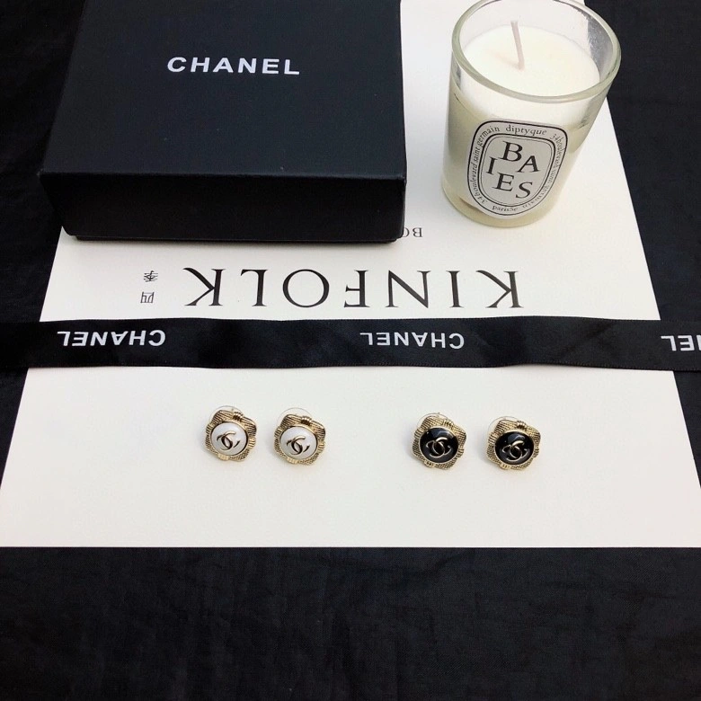 Trendsetting Chxnxl Earrings 291628