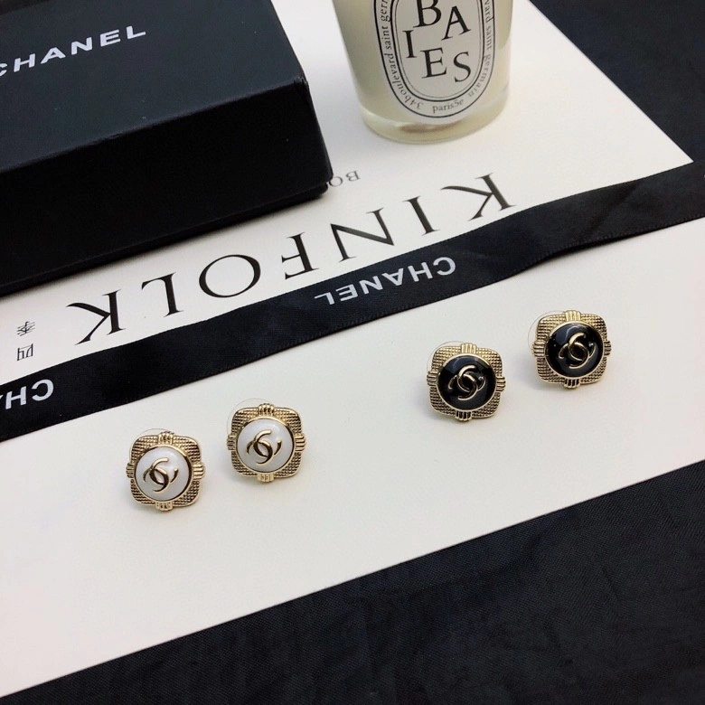 Trendsetting Chxnxl Earrings 291628