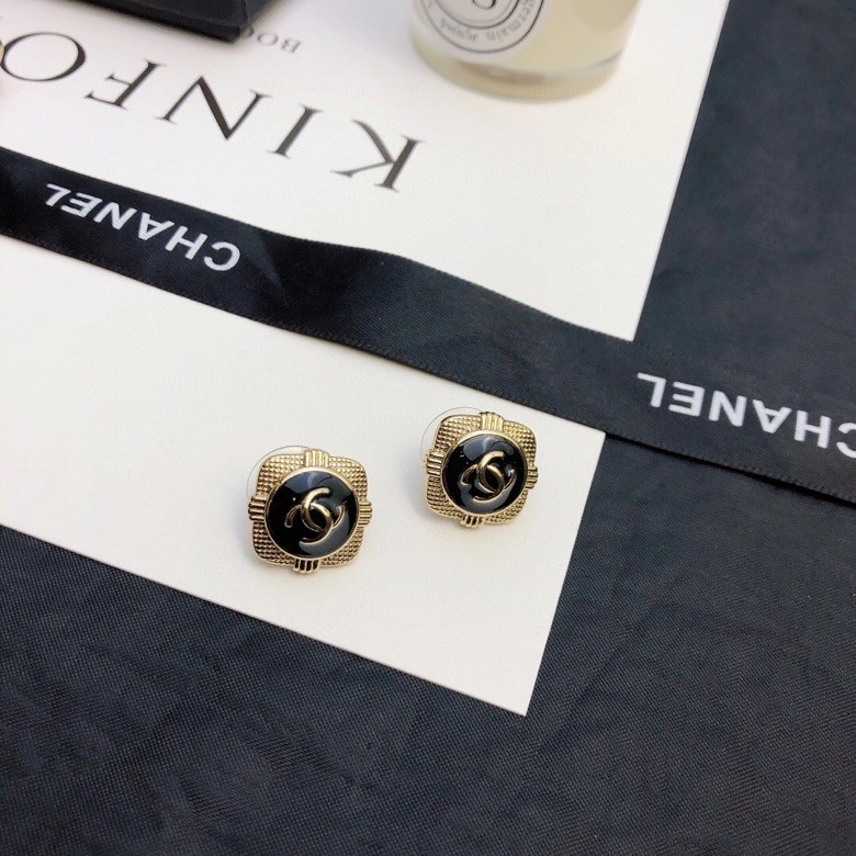Trendsetting Chxnxl Earrings 291628